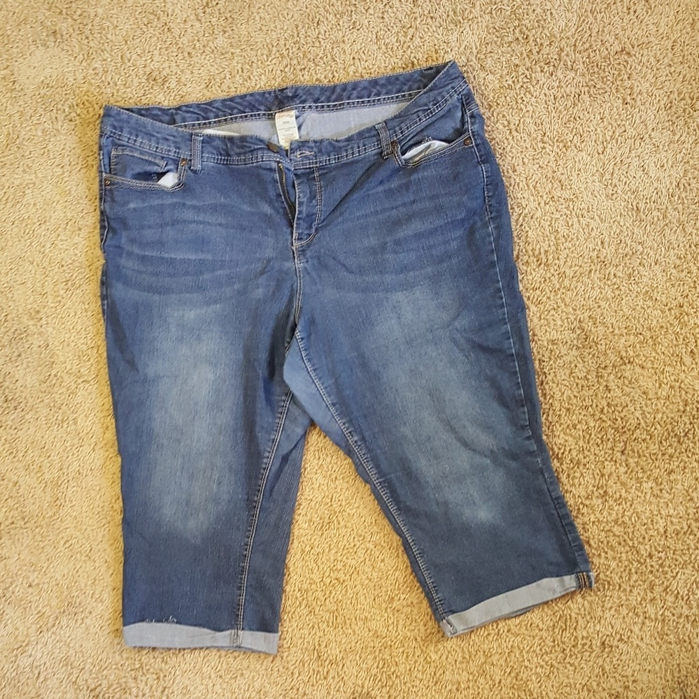 Faded Glory Capri Pants
